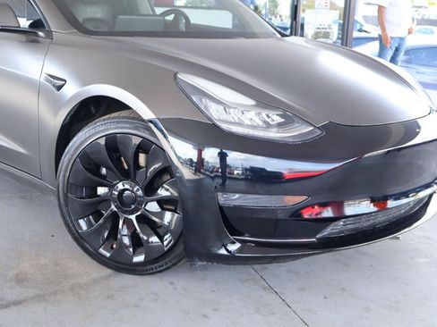 Used 2021 Tesla Model 3 RWD image 2