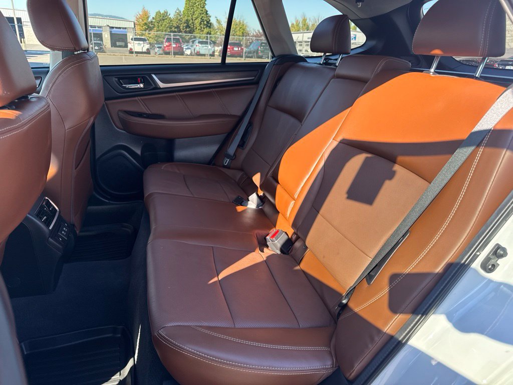 Used 2019 Subaru Outback 2.5i Touring AWD/4WD image 11