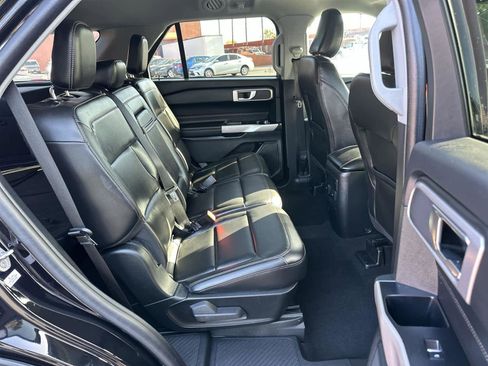 Used 2023 Ford Explorer XLT w/ Equipment Group 202A image 13