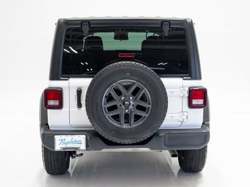 Certified 2025 Jeep Wrangler Unlimited Sport AWD/4WD image 32