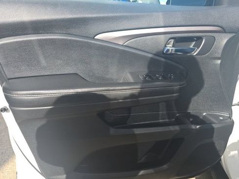 Used 2019 Honda Ridgeline Sport image 14