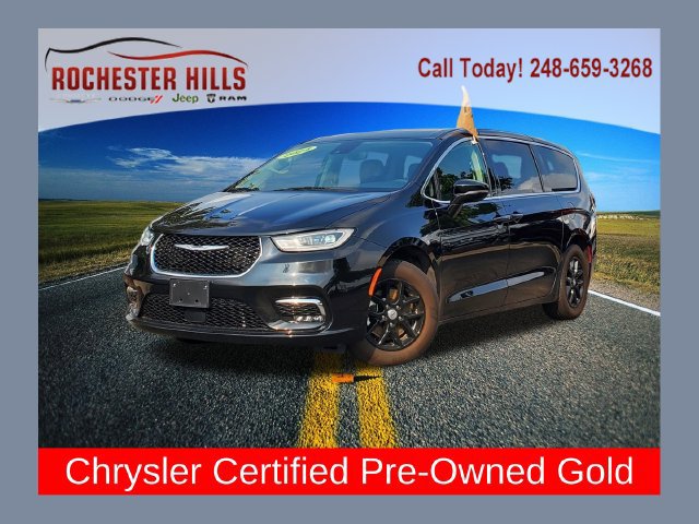 Used 2024 Chrysler Pacifica Touring-L FWD image 1