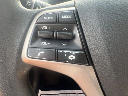Used 2018 Hyundai Accent SE FWD image 9