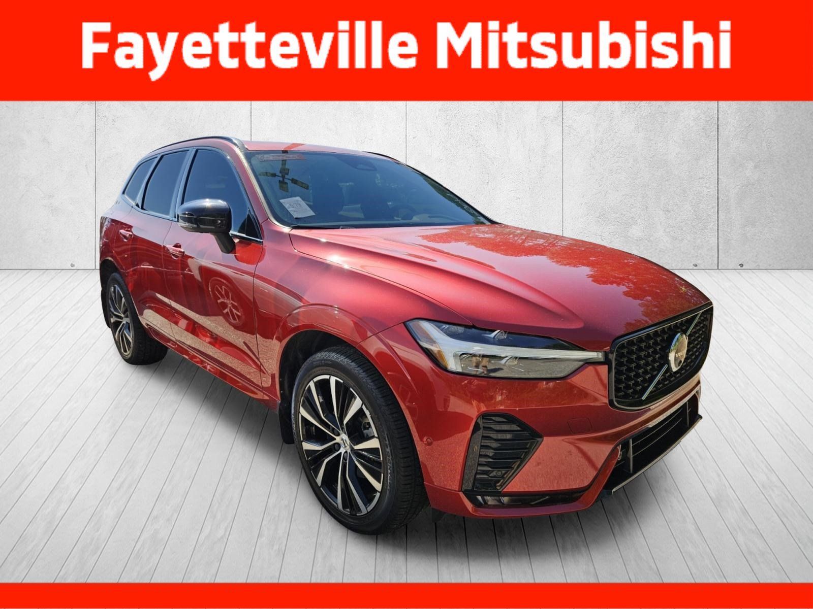 Used 2023 Volvo XC60 B5 Plus w/ Protection Package Premier AWD/4WD image 1