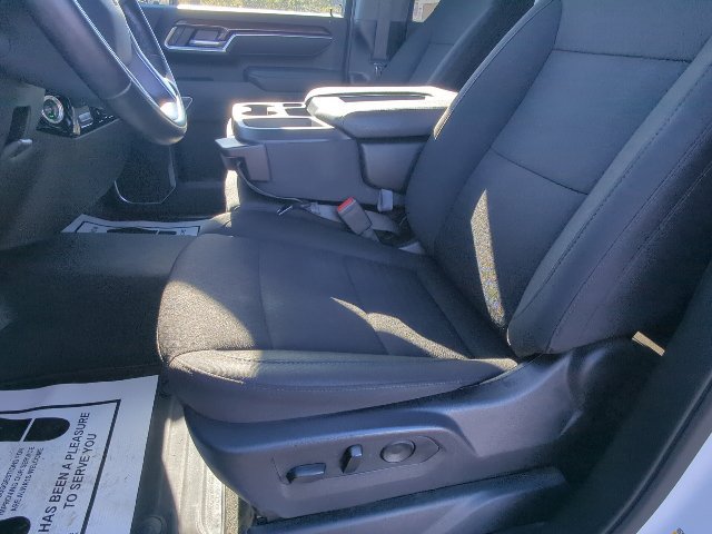 Used 2025 Chevrolet Silverado 2500 LT w/ Convenience Package AWD/4WD image 10