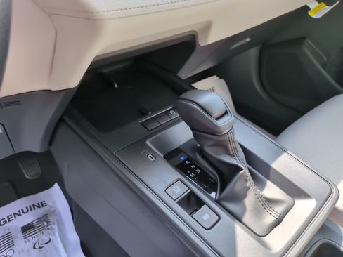 New 2026 Toyota Corolla Cross L FWD image 23