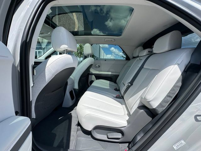 Used 2024 Hyundai Ioniq 5 Limited AWD/4WD image 16