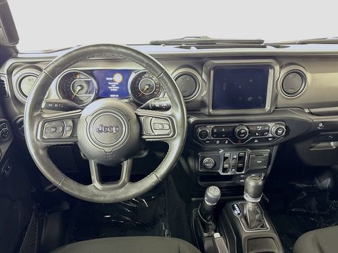 Used 2022 Jeep Wrangler Unlimited Sport AWD/4WD image 25