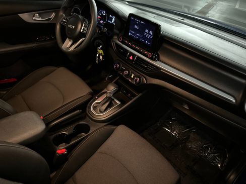 Used 2023 Kia Forte LXS w/ LXS Technology Package image 14