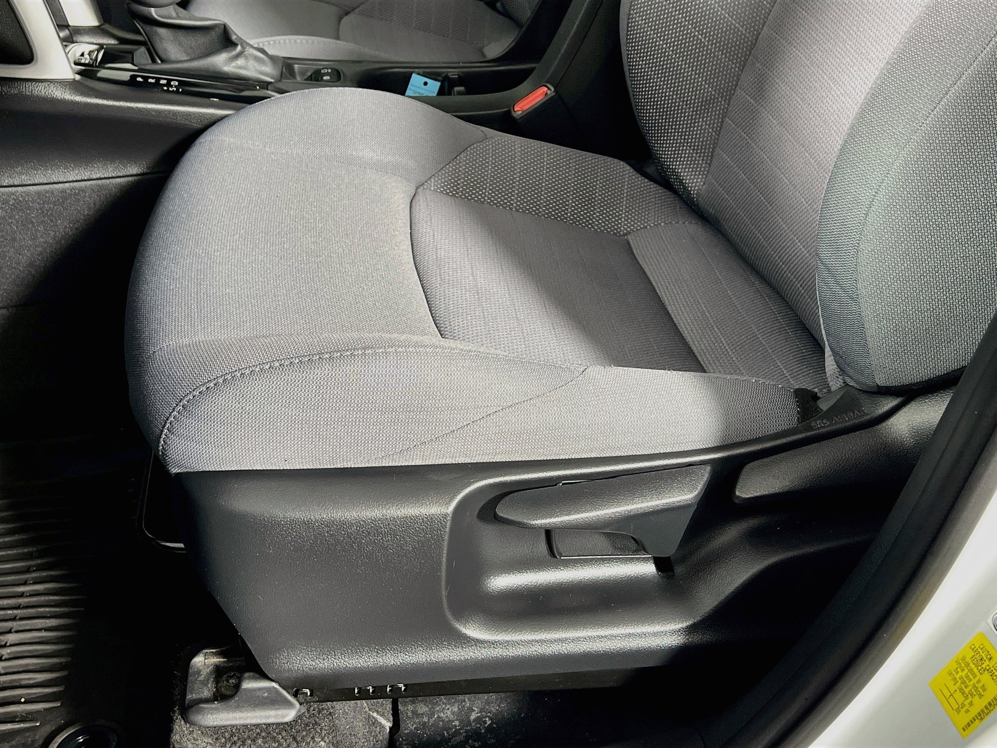 Used 2023 Toyota Corolla Cross AWD Hybrid w/ Moonroof Package image 21