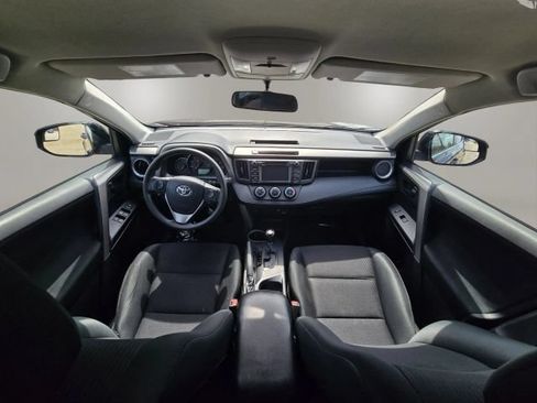 Used 2016 Toyota RAV4 LE AWD/4WD image 18