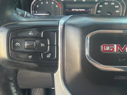 Used 2022 GMC Sierra 1500 SLT w/ SLT Premium Package AWD/4WD image 19