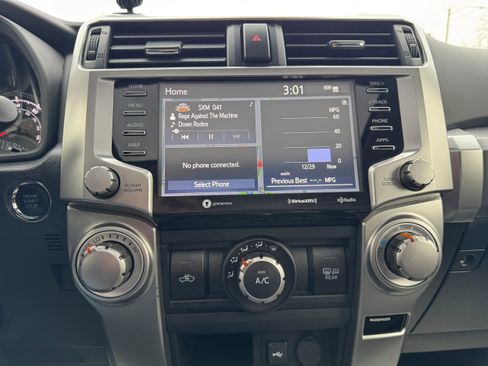 Used 2021 Toyota 4Runner SR5 Premium w/ Moonroof Package image 21