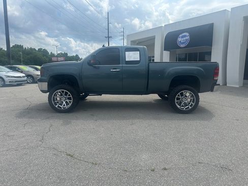 Used 2011 GMC Sierra 1500 SLE w/ Power Tech Package AWD/4WD image 2