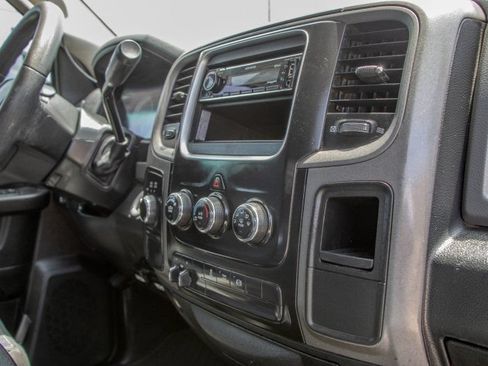 Used 2018 RAM 2500 Tradesman w/ Chrome Appearance Group AWD/4WD image 29