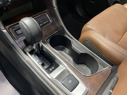 Used 2019 Subaru Ascent Touring image 27