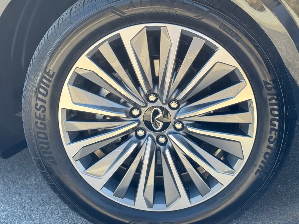 Certified 2026 INFINITI QX80 Luxe w/ Cargo Package AWD/4WD image 10