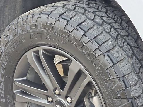 Used 2022 Ford F150 Lariat w/ Max Trailer Tow Package image 10