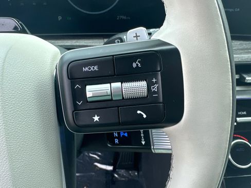 Used 2025 Hyundai Santa Fe Calligraphy image 26