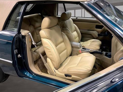 Used 1993 Chrysler LeBaron Convertible FWD image 26
