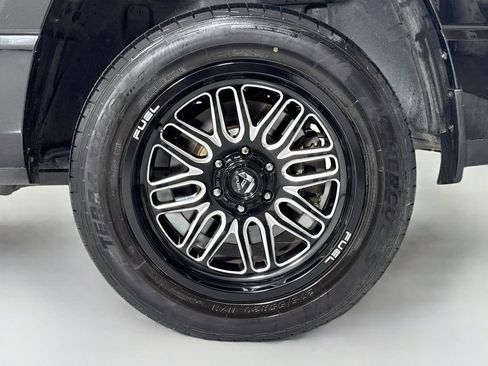 Used 2019 RAM 1500 Big Horn AWD/4WD image 9
