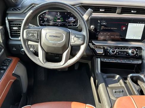 Used 2024 GMC Sierra 3500 Denali Ultimate image 11