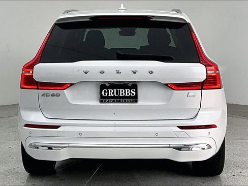 Used 2023 Volvo XC60 T8 Ultimate w/ Climate Package image 5