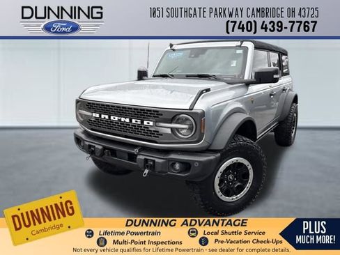 Used 2022 Ford Bronco Badlands image 1