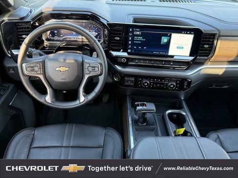 Used 2025 Chevrolet Silverado 1500 High Country w/ High Country Premium Package AWD/4WD image 13