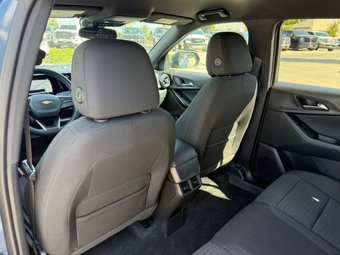 Used 2026 Chevrolet Equinox LT FWD image 28