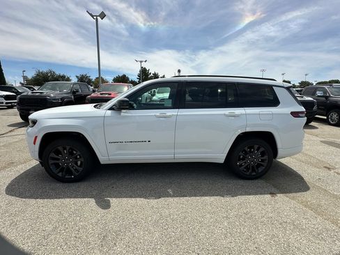 New 2026 Jeep Grand Cherokee L Limited AWD/4WD image 35