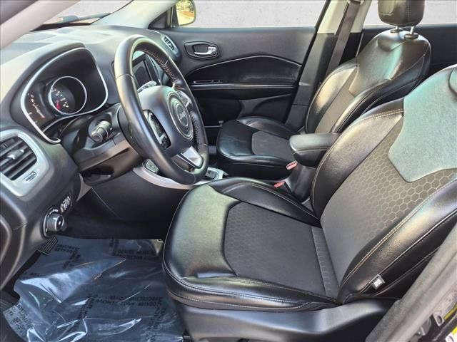 Used 2020 Jeep Compass Latitude w/ Popular Equipment Group FWD image 14