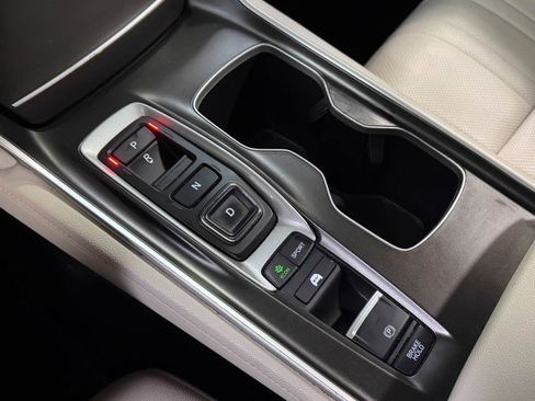 Used 2020 Honda Accord Touring image 28