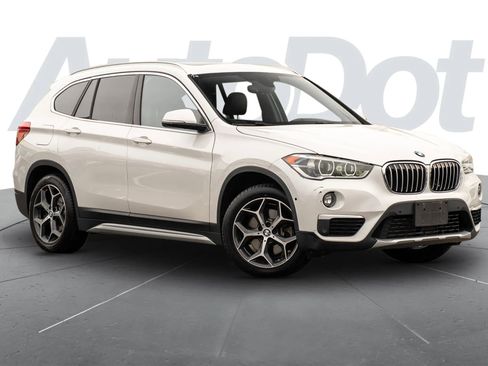 Used 2018 BMW X1 xDrive28i w/ Premium Package image 1