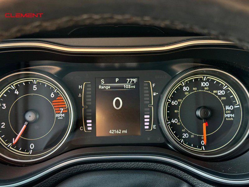 Used 2021 Jeep Cherokee Latitude Plus AWD/4WD image 23