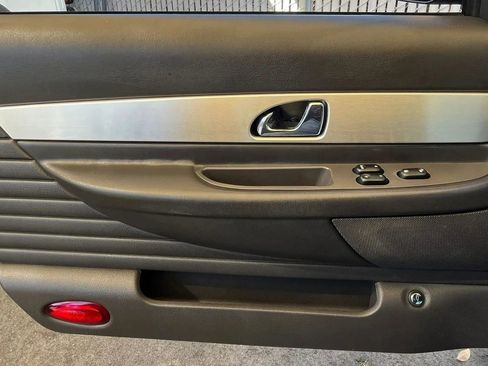 Used 2002 Ford Thunderbird image 9