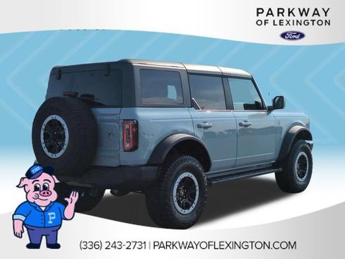 Used 2023 Ford Bronco Outer Banks w/ Sasquatch Package AWD/4WD image 5