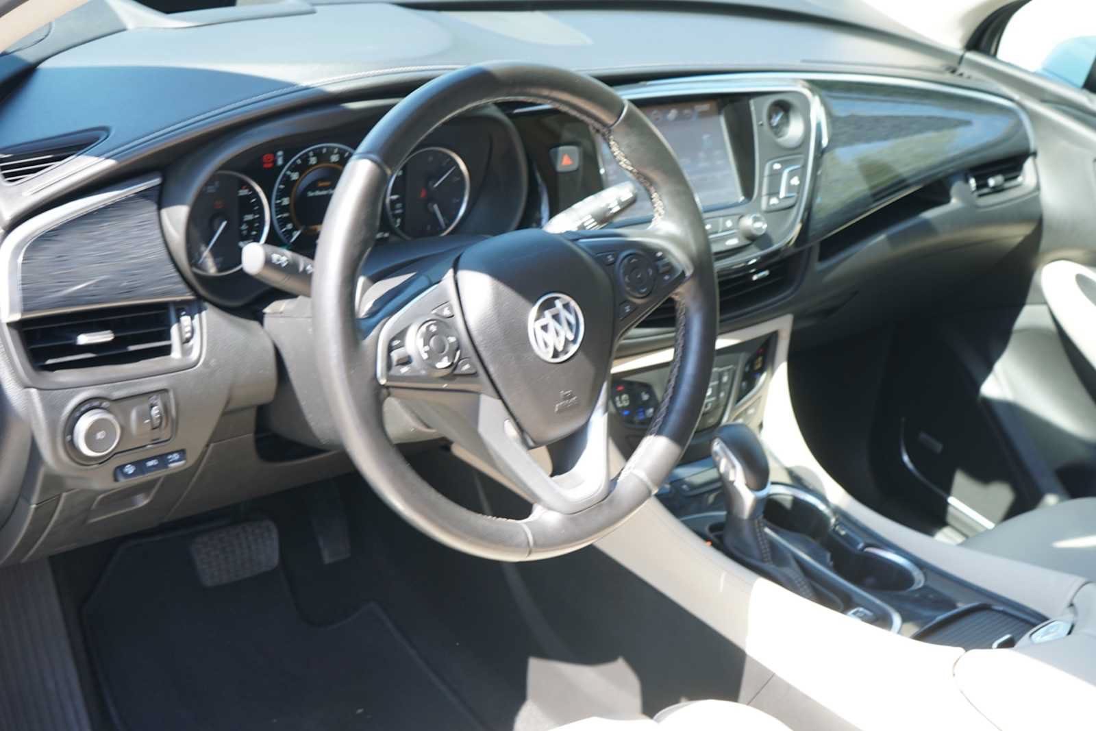 Used 2018 Buick Envision Premium w/ Driver Confidence Package AWD/4WD image 7