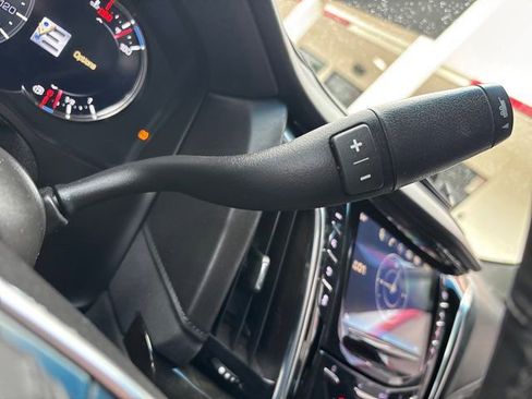 Used 2018 Cadillac Escalade ESV Platinum AWD/4WD image 50