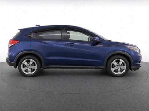 Used 2016 Honda HR-V LX image 11
