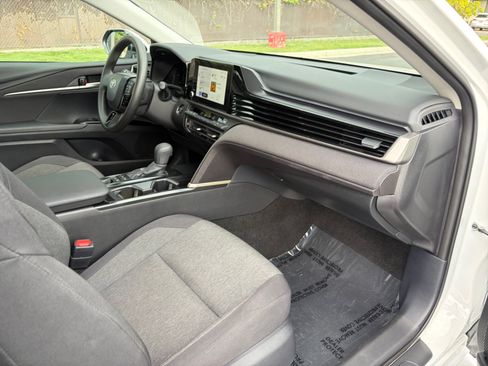 Used 2026 Toyota Camry LE FWD image 28