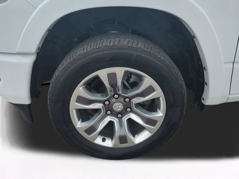 Used 2024 RAM 1500 Limited w/ Body Color Bumper Group AWD/4WD image 11