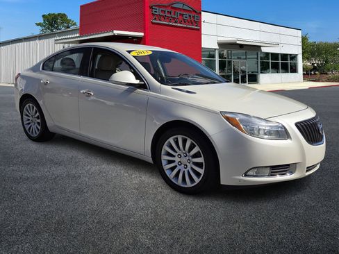 Used 2013 Buick Regal Premium image 7