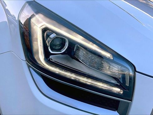 Used 2017 GMC Acadia Limited SLT image 39