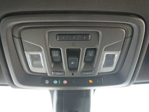 Used 2022 GMC Sierra 1500 Denali w/ Driver Alert Package II AWD/4WD image 28