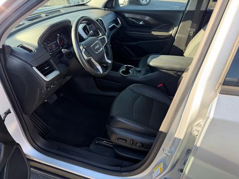 Used 2020 GMC Terrain SLT w/ Preferred Package image 16