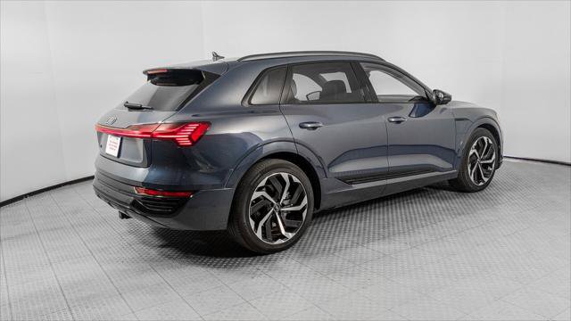 Used 2024 Audi Q8 e-tron Premium Plus w/ Premium Plus Package AWD/4WD image 8