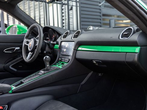 Used 2023 Porsche 718 Cayman GT4 image 44