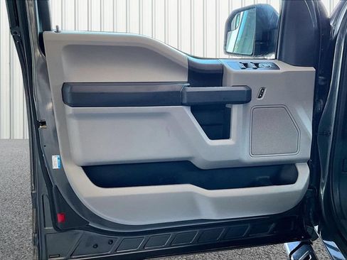 Used 2018 Ford F150 XL w/ Equipment Group 101A Mid AWD/4WD image 16