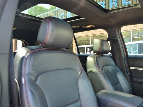 Used 2017 Ford Explorer Sport AWD/4WD image 29